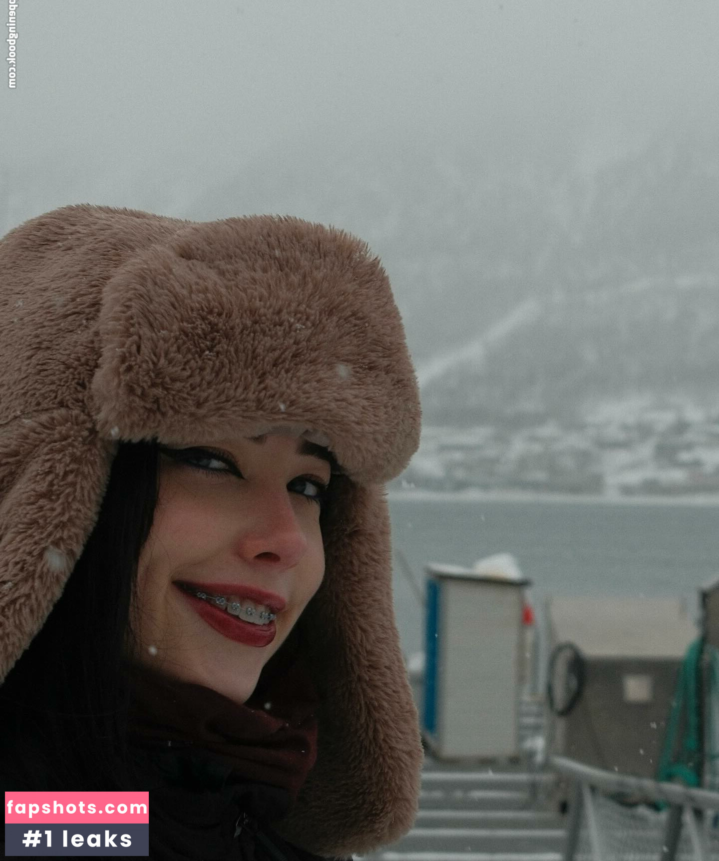 Meowcrobe gallery photo #13