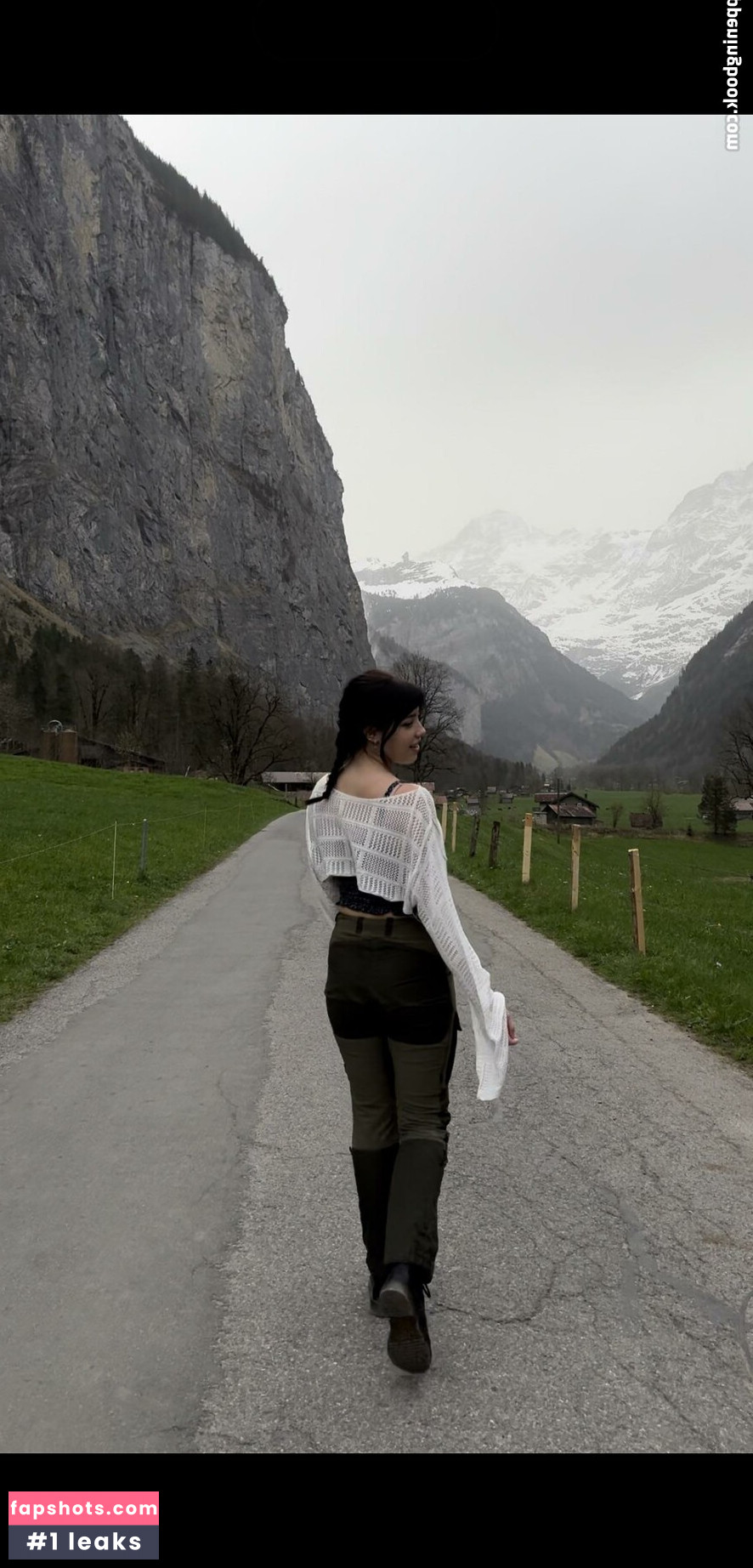 Meowcrobe gallery photo #10