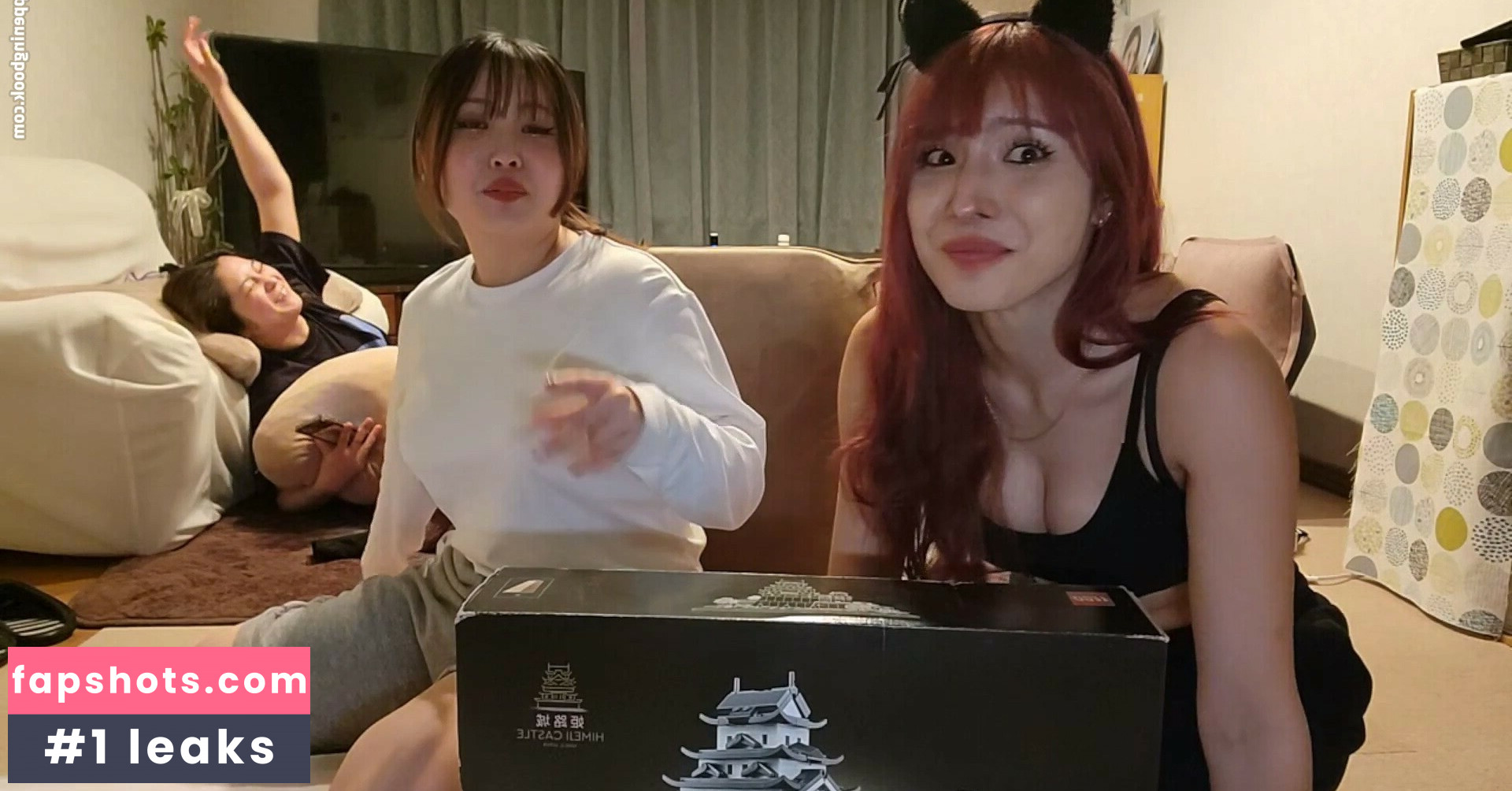 Meowko gallery photo #181