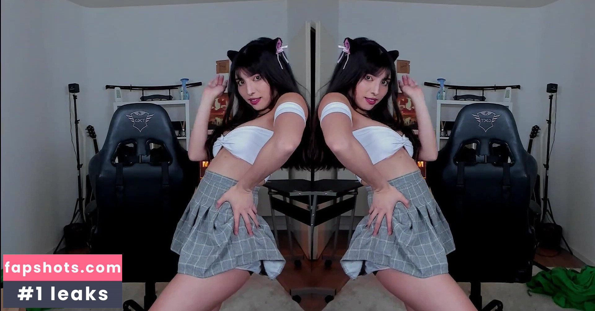 Meowko gallery photo #529