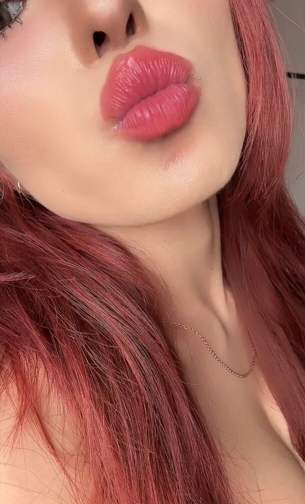 meowko gallery photo #1109