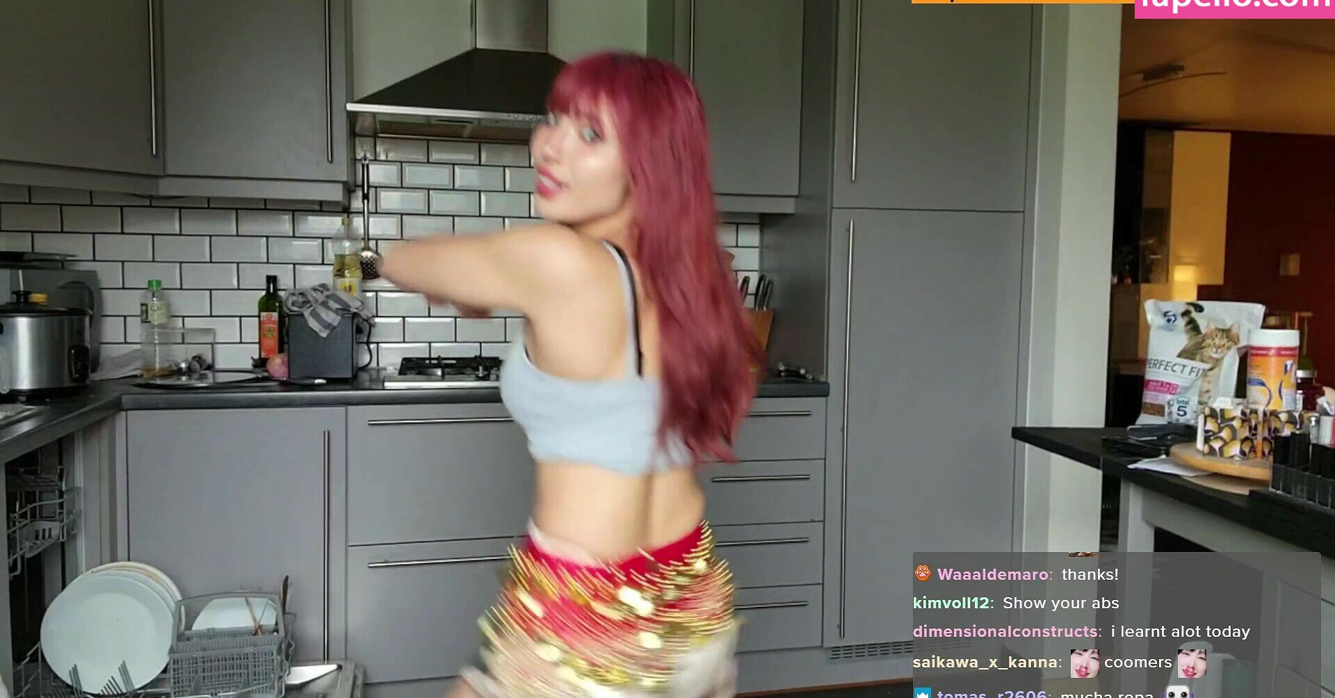 meowko gallery photo #1136