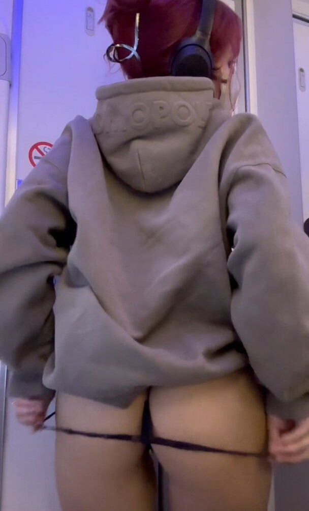 meowko gallery photo #1274