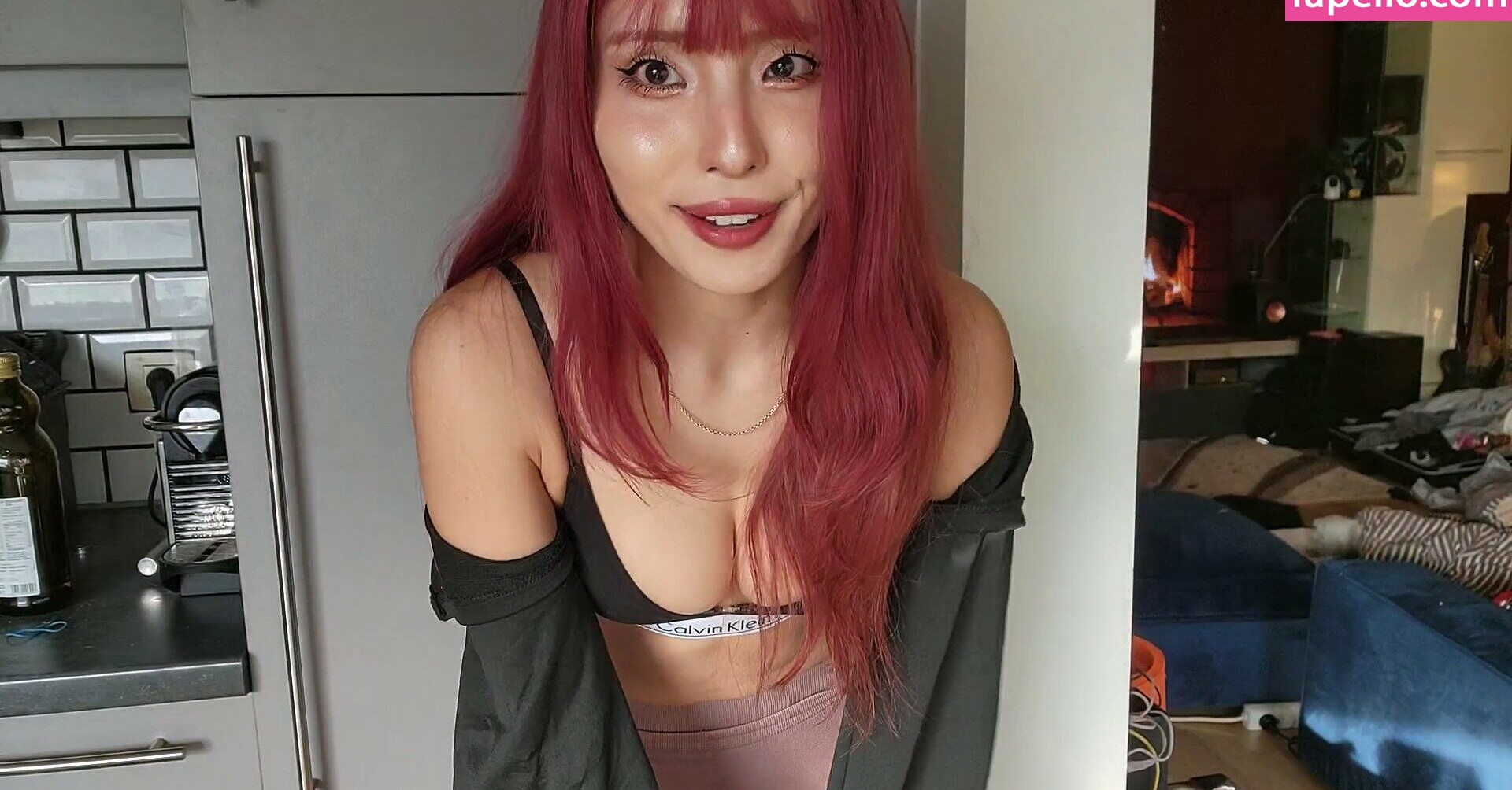 meowko gallery photo #1309