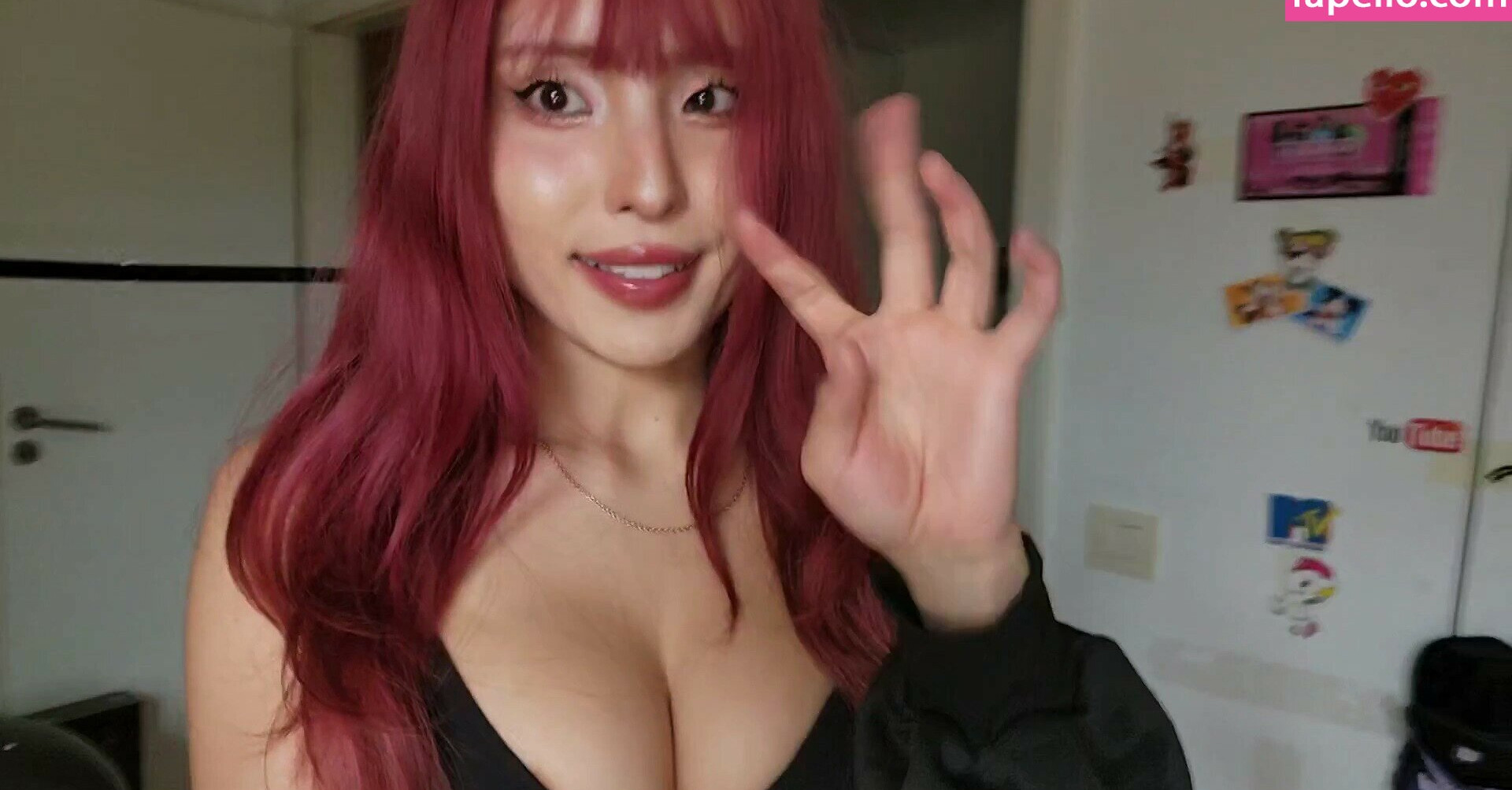 meowko gallery photo #1310