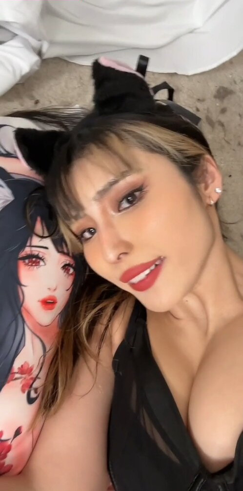 meowko gallery photo #1516