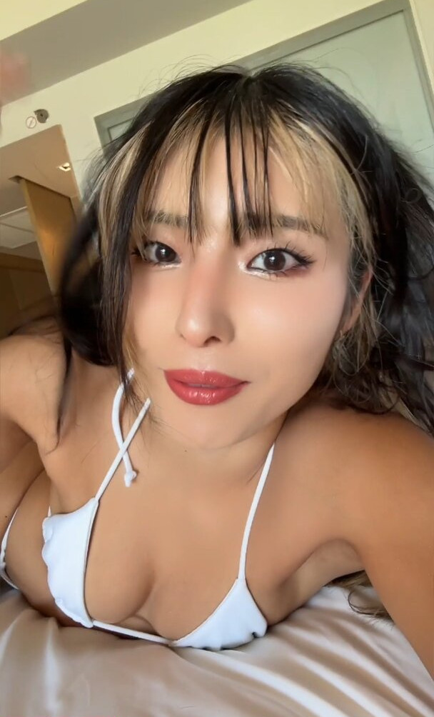 meowko gallery photo #1680