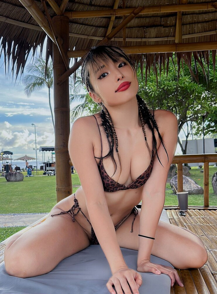 meowko gallery photo #1743