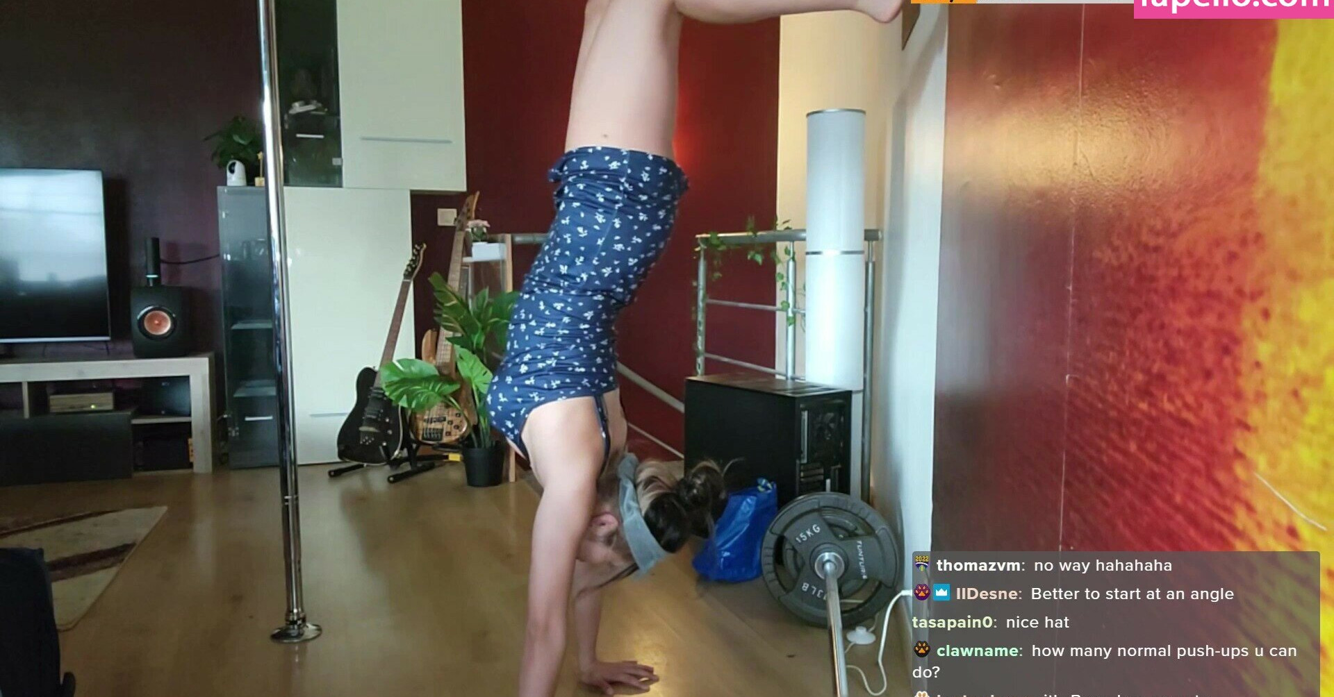 meowko gallery photo #1903