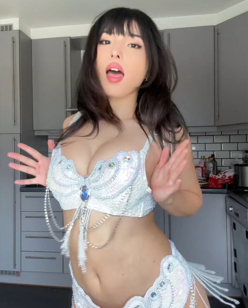 meowko gallery photo #2122