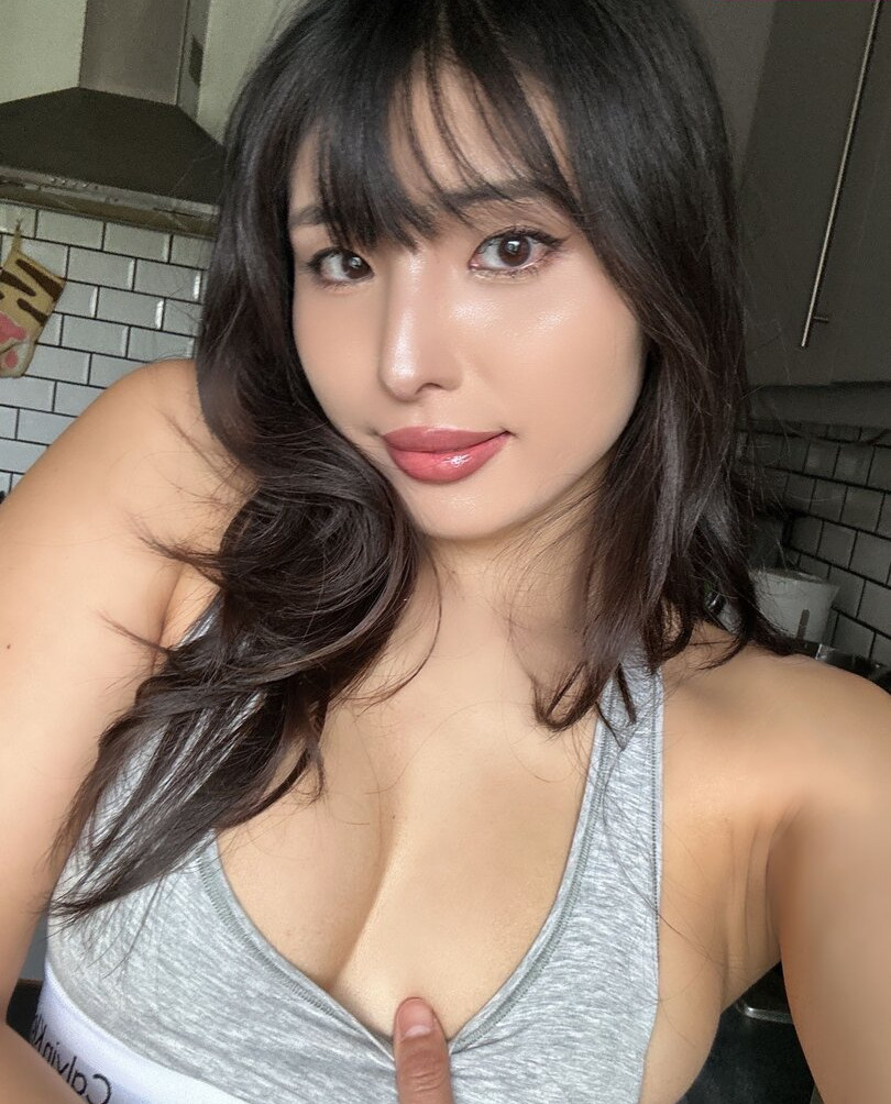 meowko gallery photo #2136