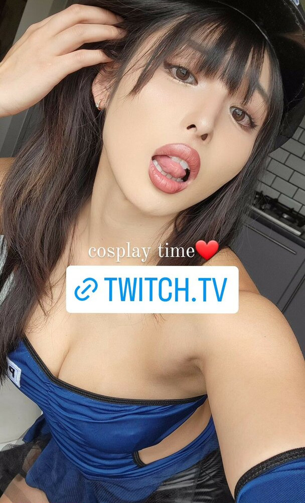 meowko gallery photo #2184