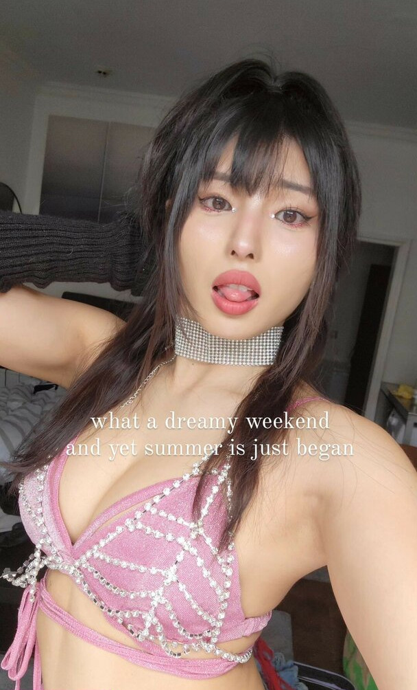 meowko gallery photo #2186