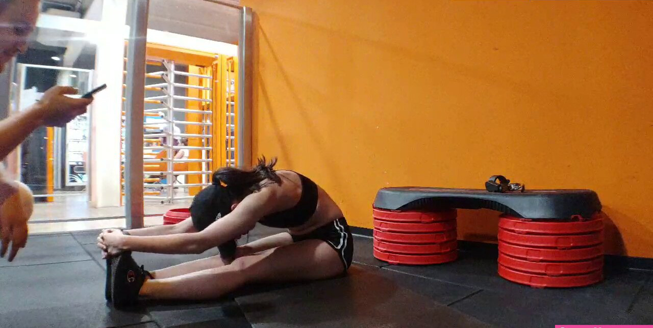 meowko gallery photo #2733