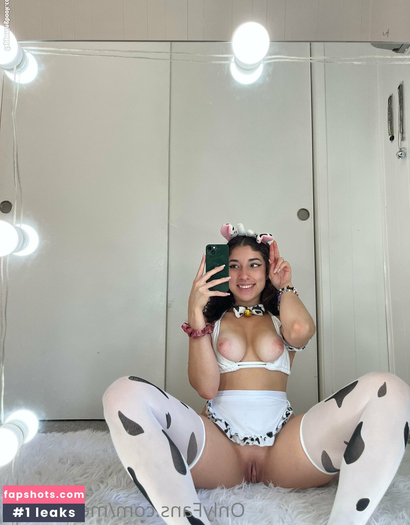 meowlenna nude babe gallery