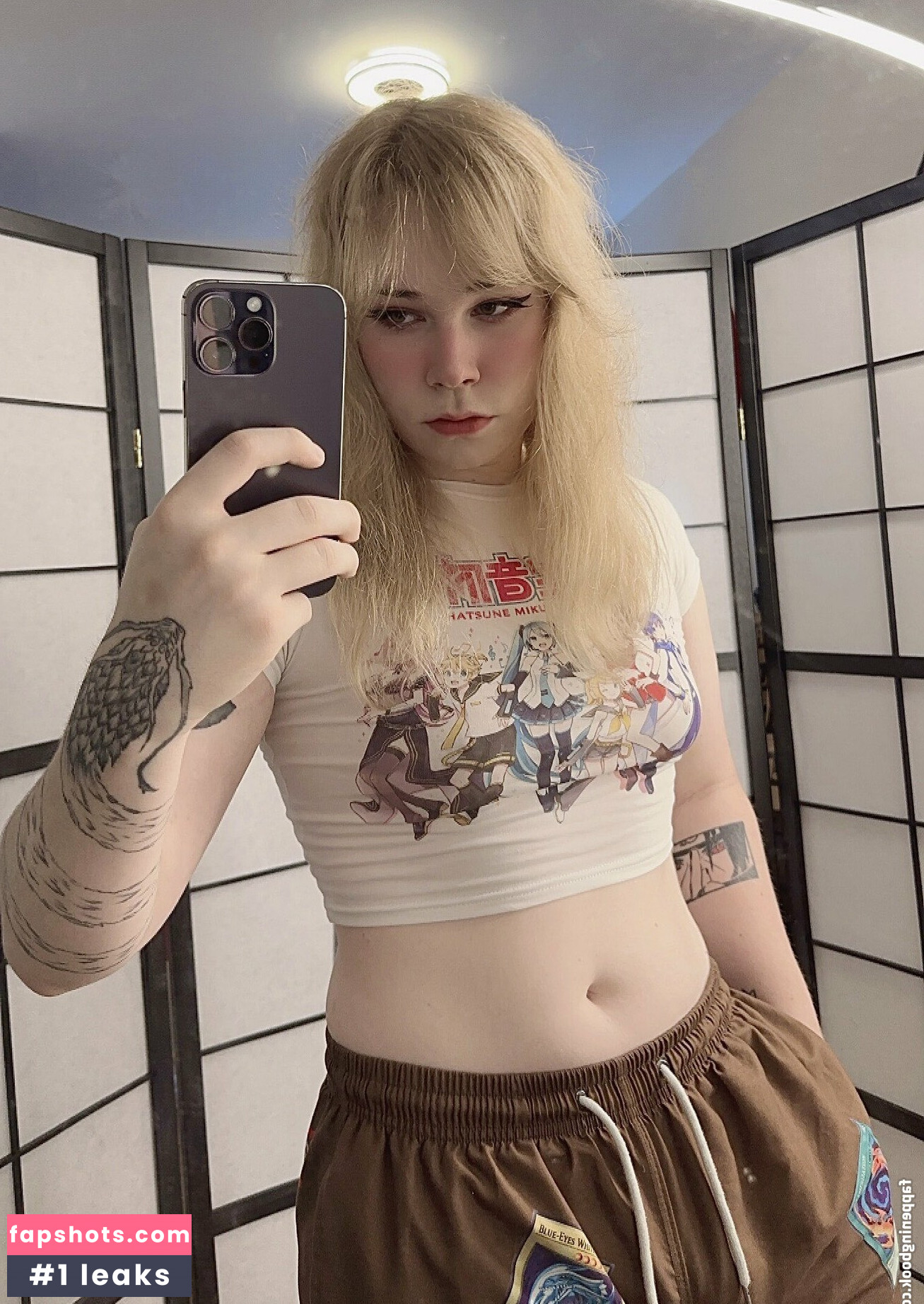 Meowriza gallery photo #231