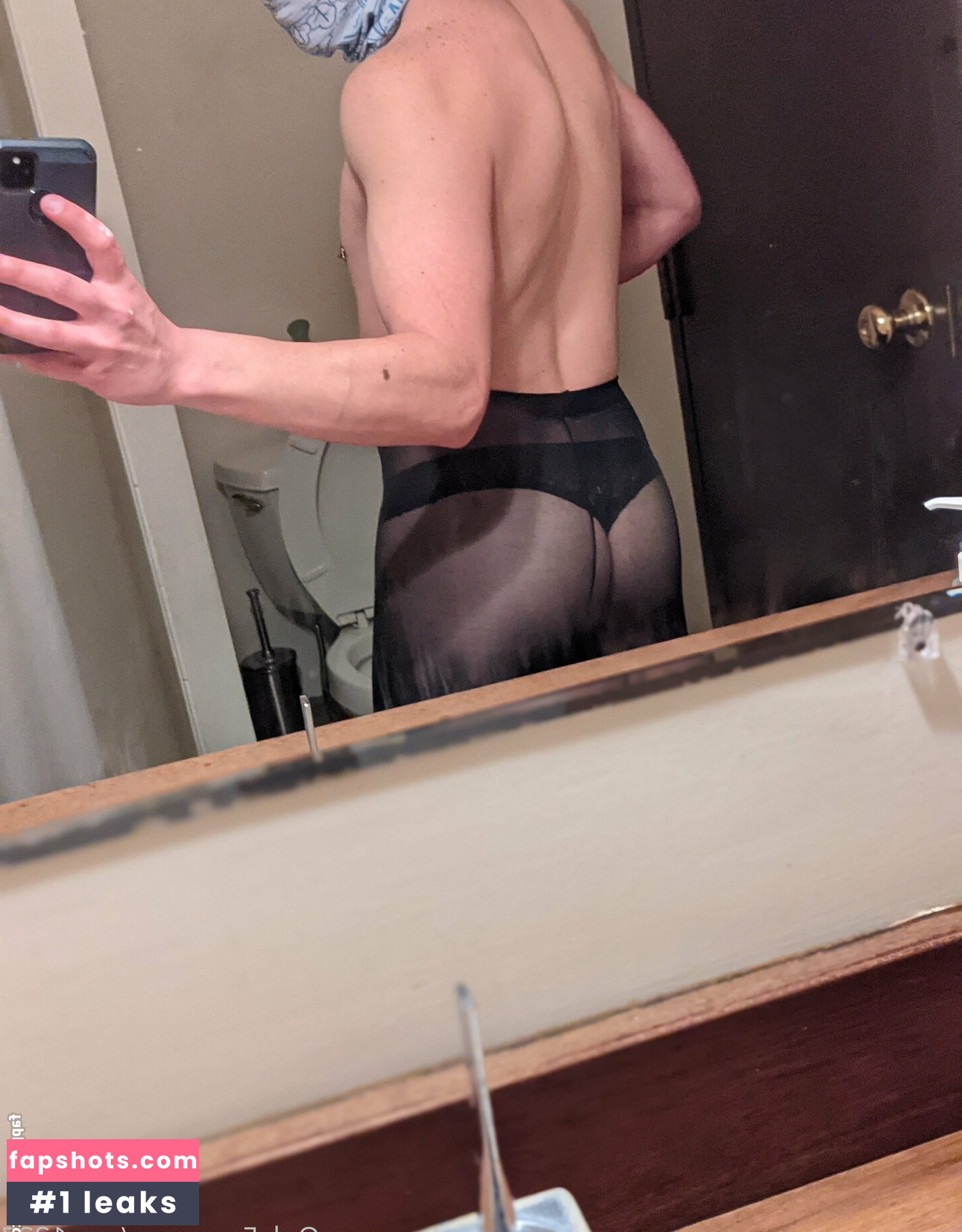 mer1337 gallery photo #15