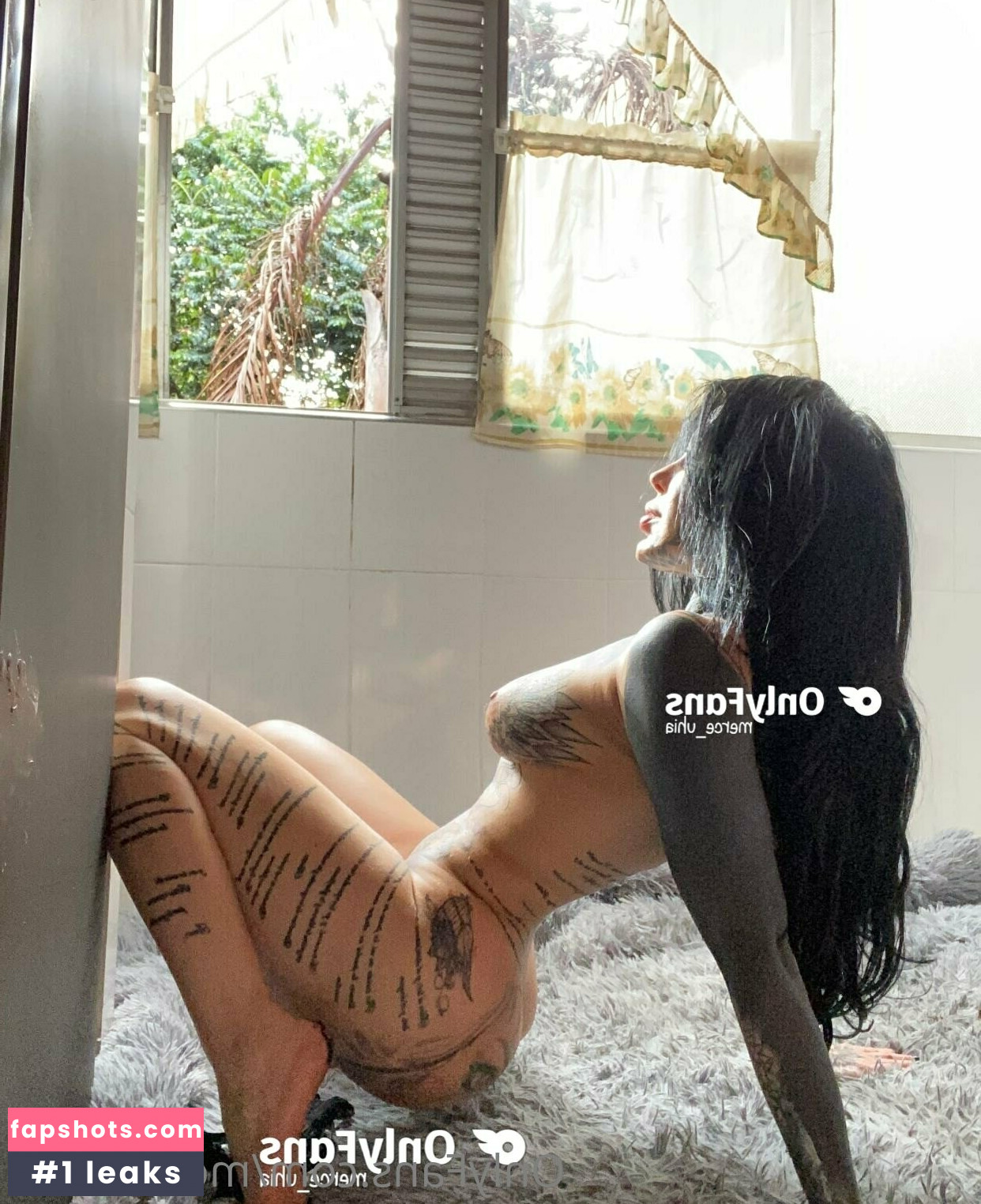 Merce_Uhia gallery photo #25