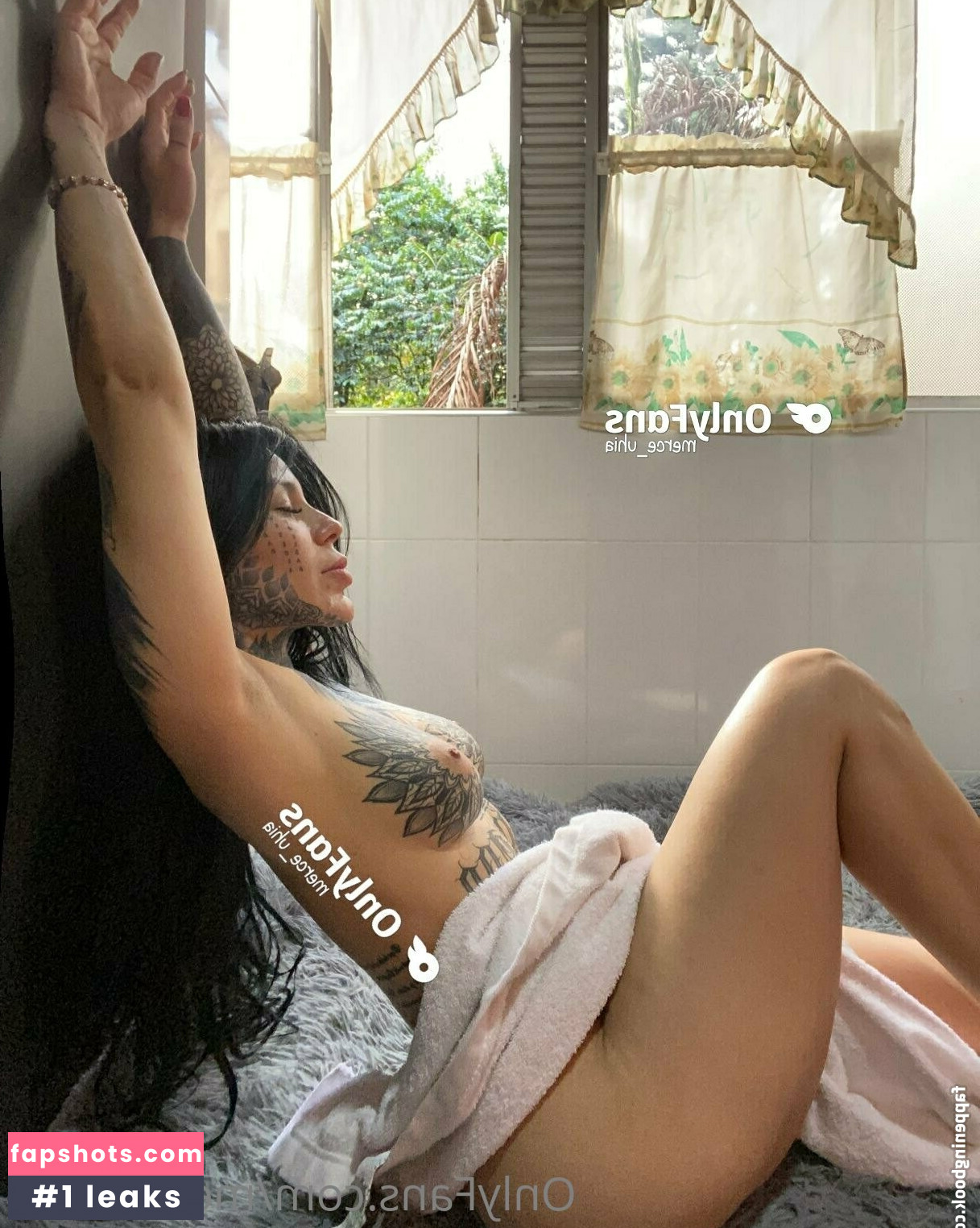 Merce_Uhia gallery photo #27