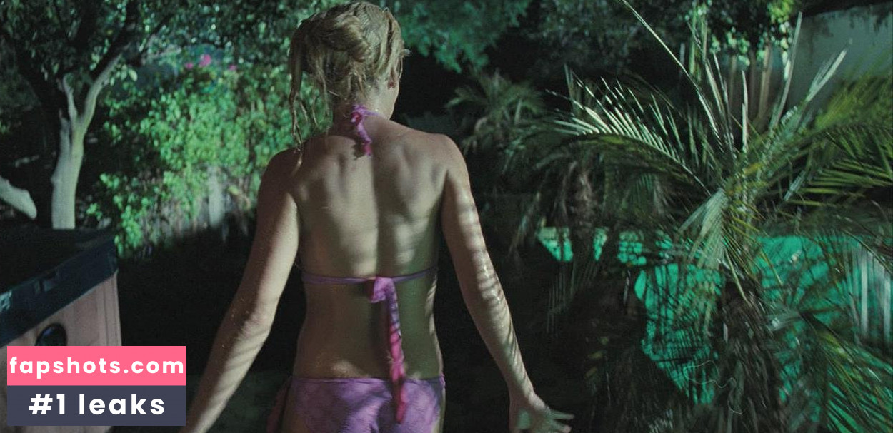 Mercedes McNab gallery photo #20