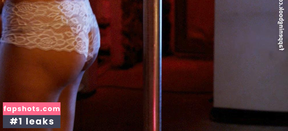 Mercedes Papalia nude babe gallery