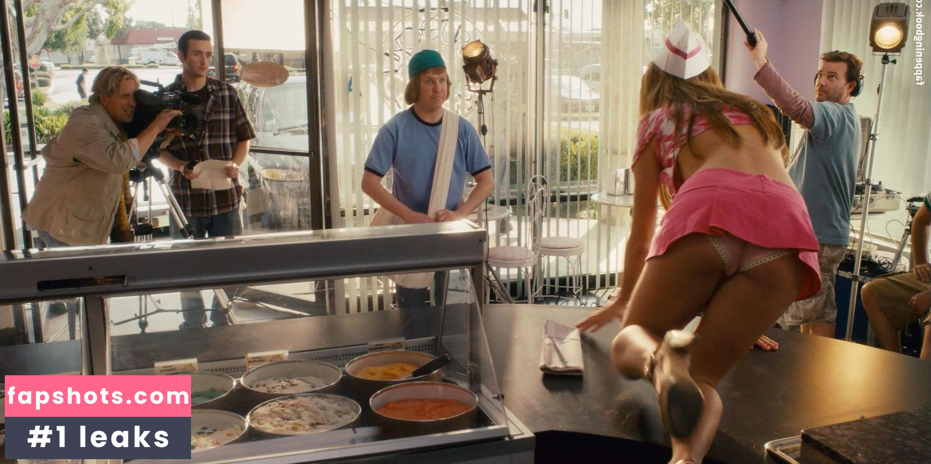 Meredith Giangrande gallery photo #25