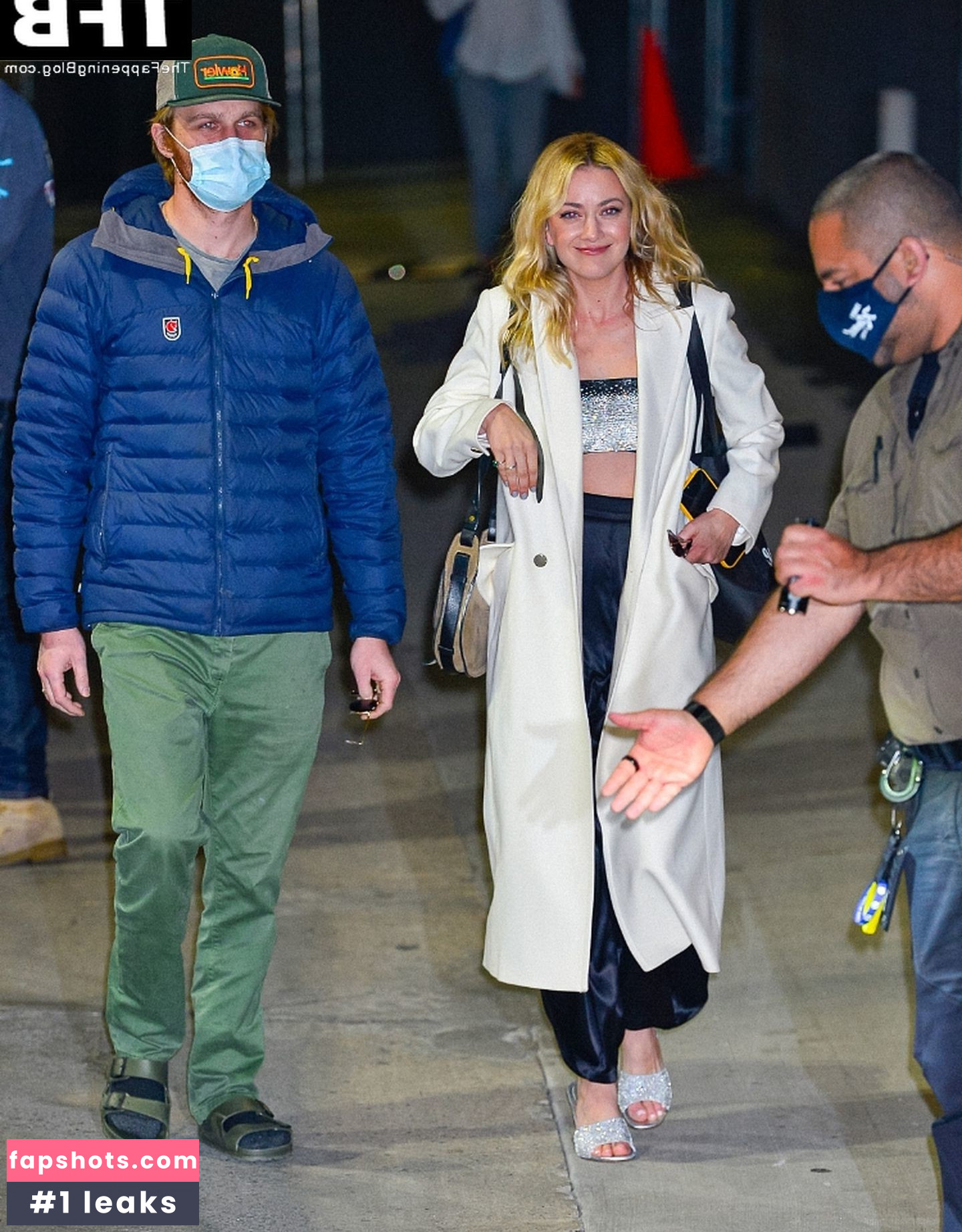 Meredith Hagner gallery photo #24