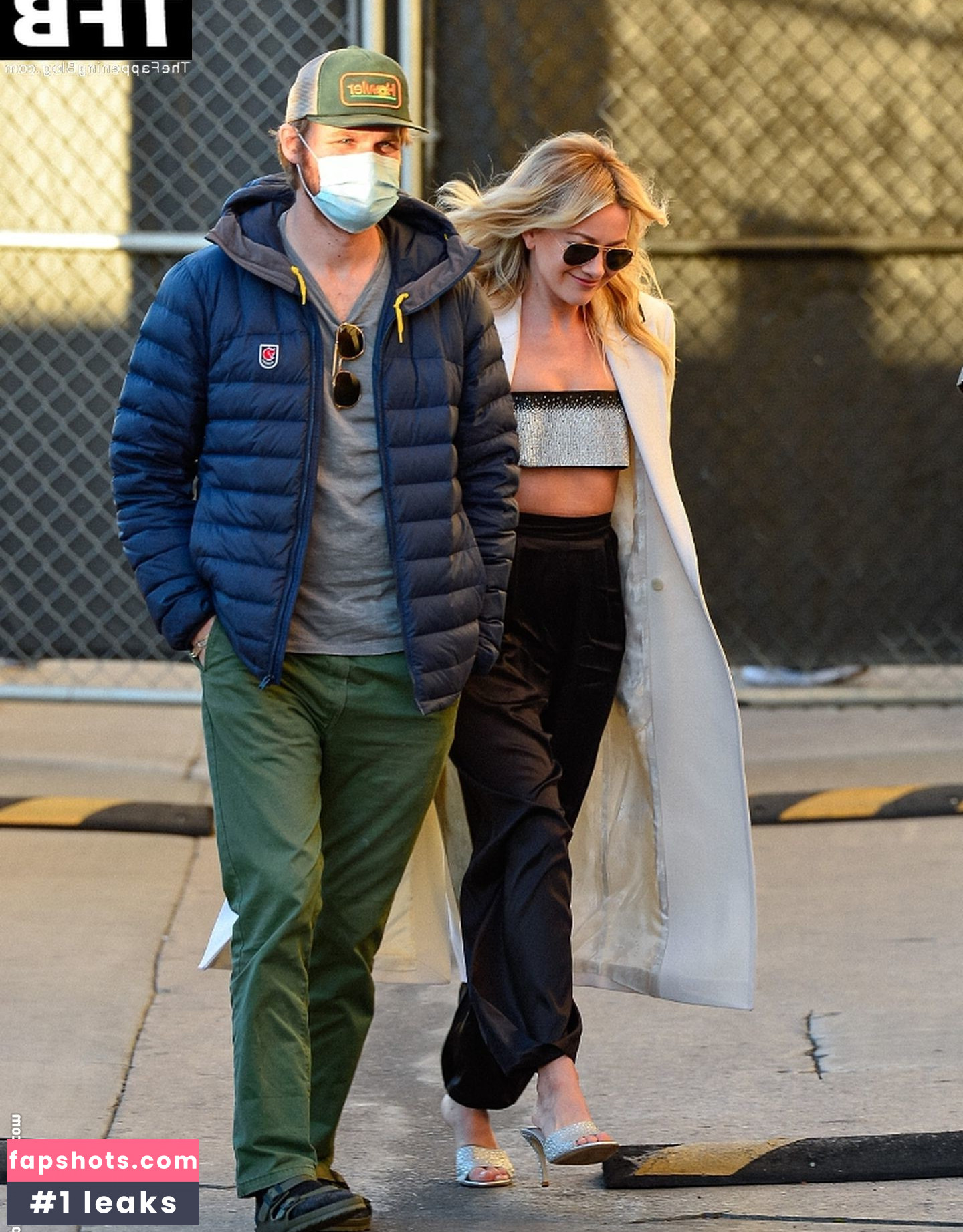 Meredith Hagner gallery photo #29