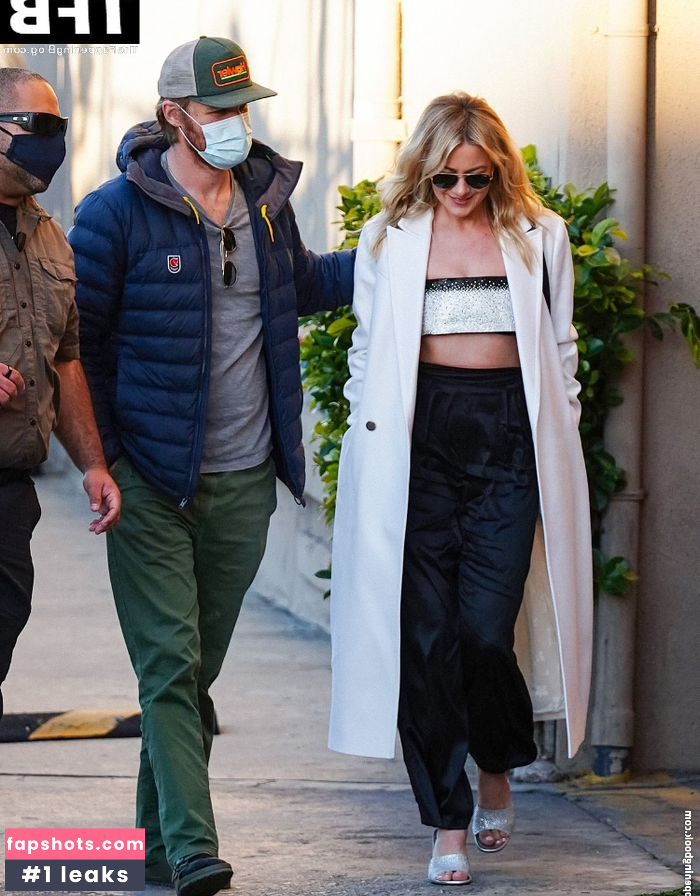 Meredith Hagner gallery photo #35