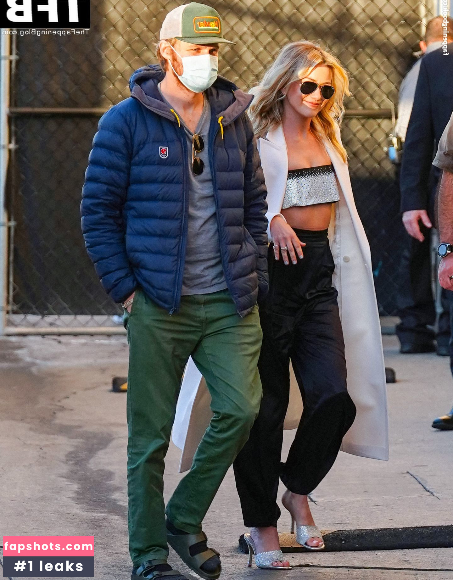 Meredith Hagner gallery photo #43