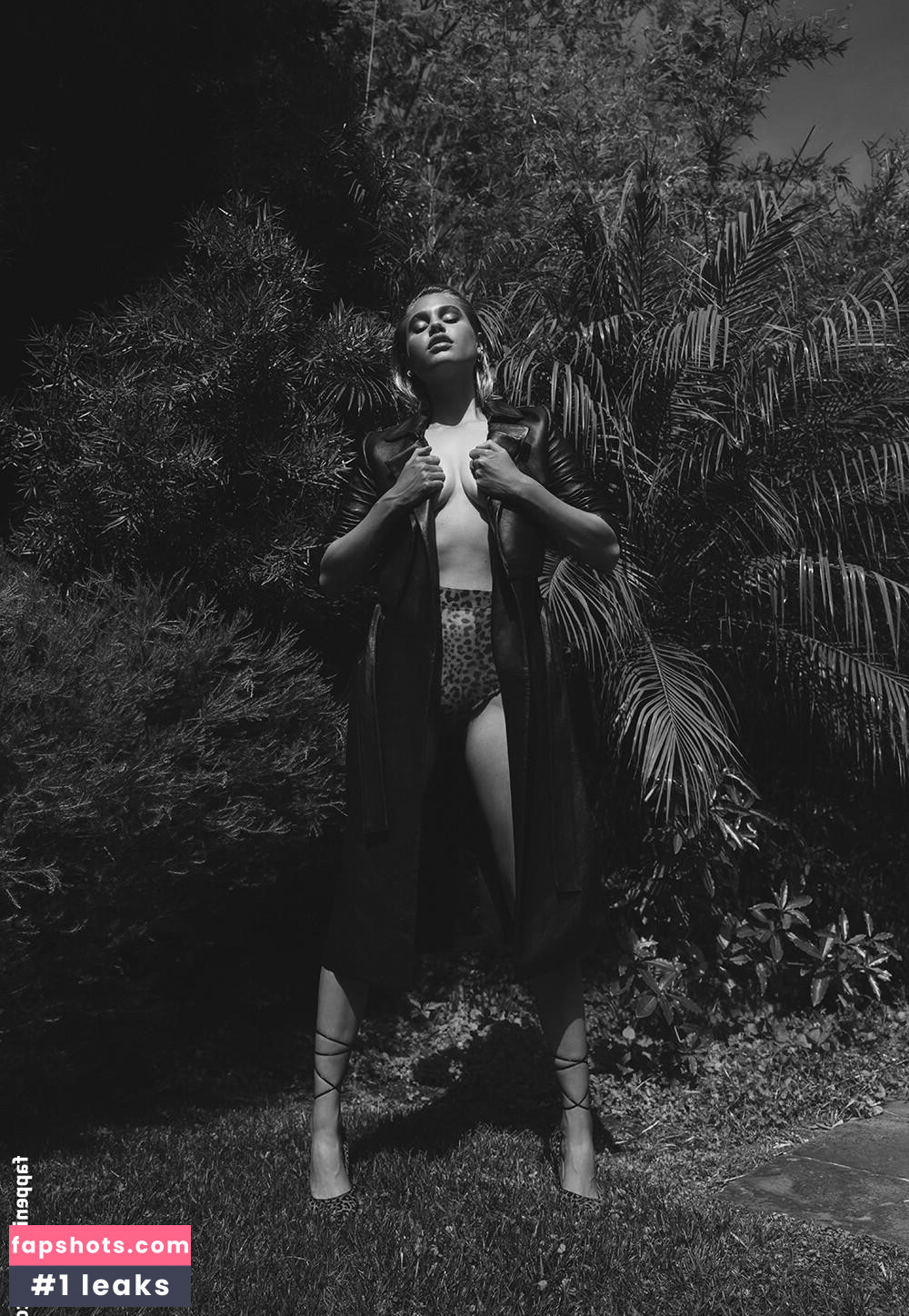 Meredith Mickelson Nude Leaks OnlyFans Photos #48 - LeakJerk