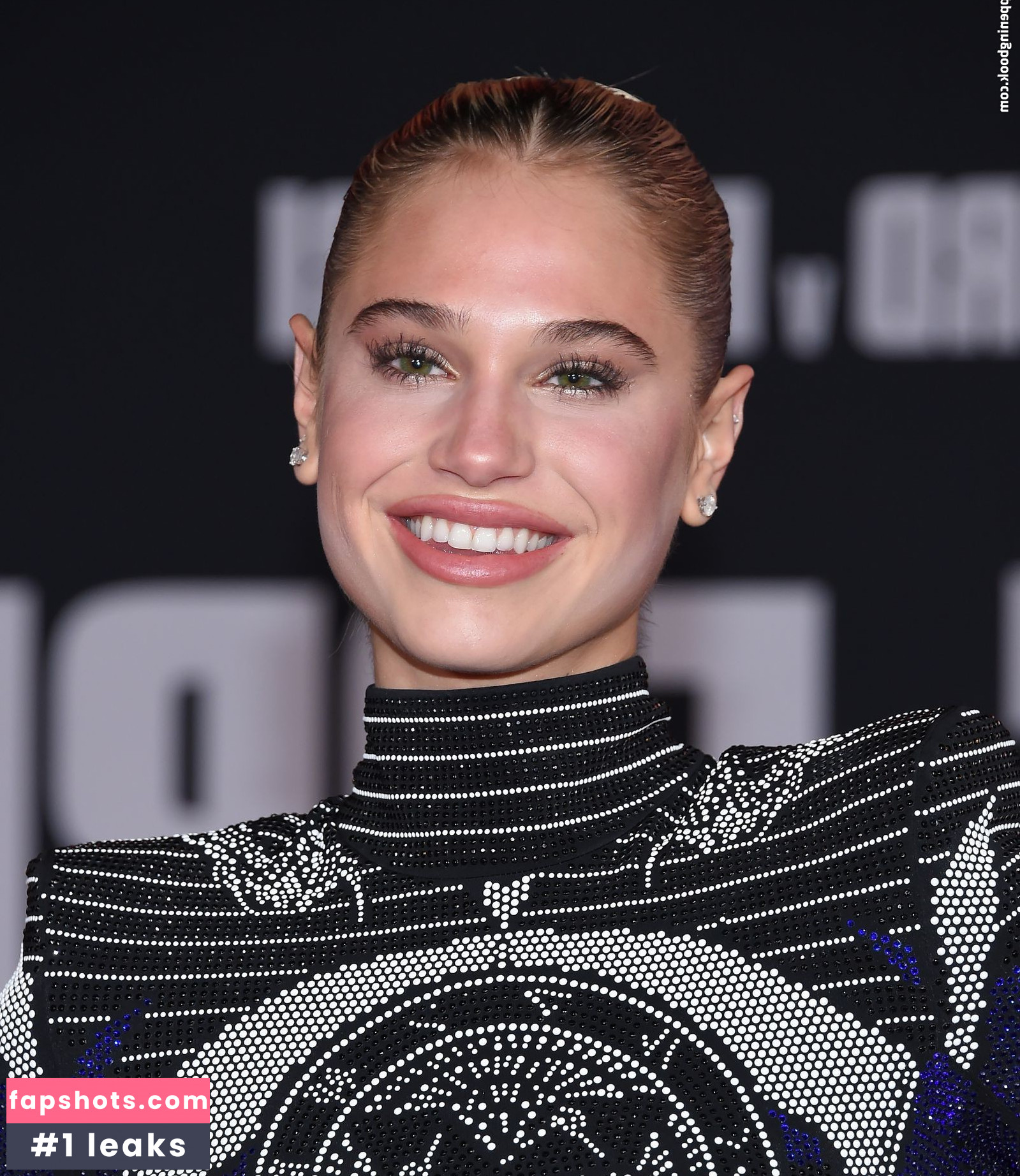 Meredith Mickelson Nude Leaks OnlyFans Photos #49 - LeakJerk