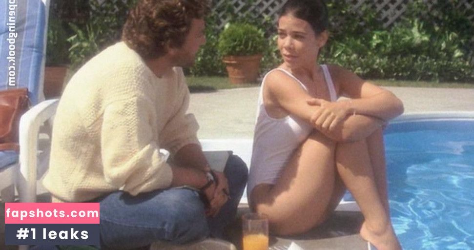 Meredith Salenger gallery photo #11