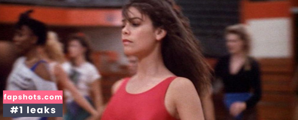 Meredith Salenger gallery photo #17