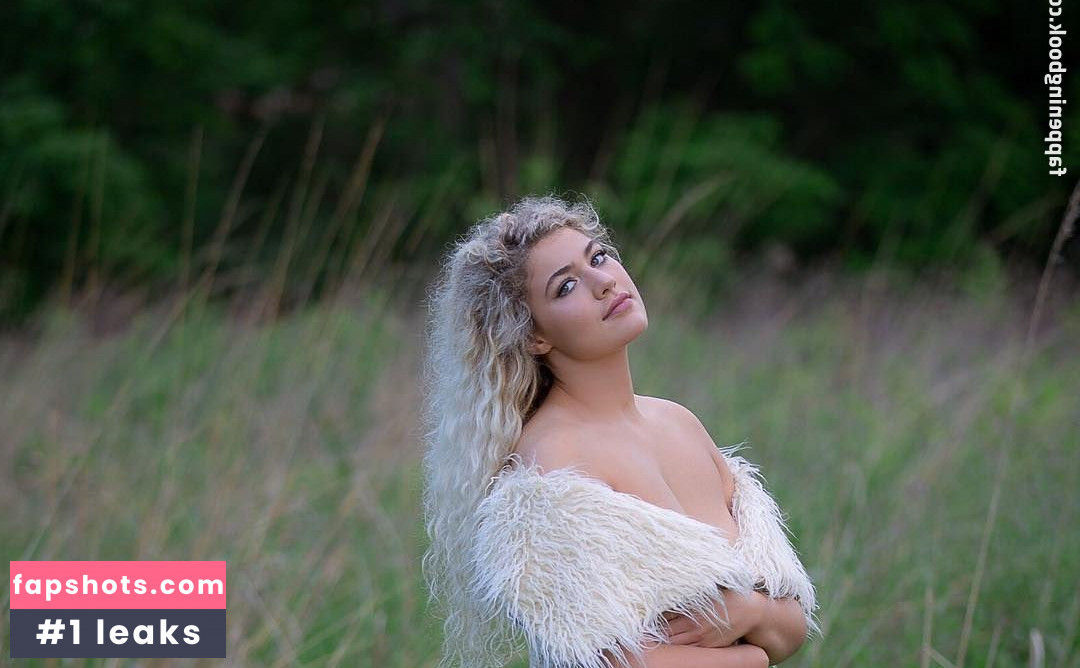 Meredith VanCuyk Nude Leaks OnlyFans Photos #11 - LeakJerk