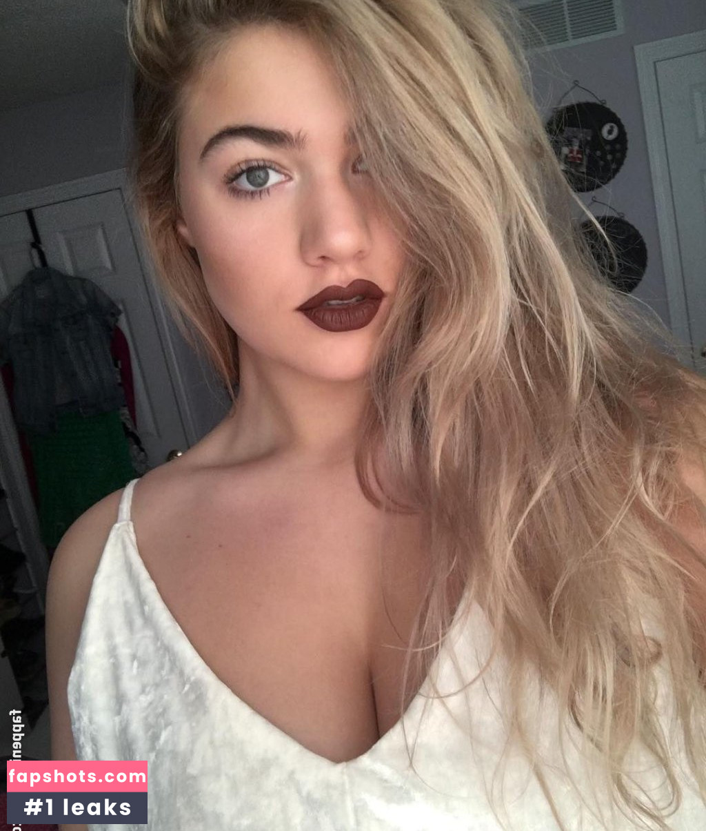 Meredith VanCuyk Nude Leaks OnlyFans Photos #39 - LeakJerk