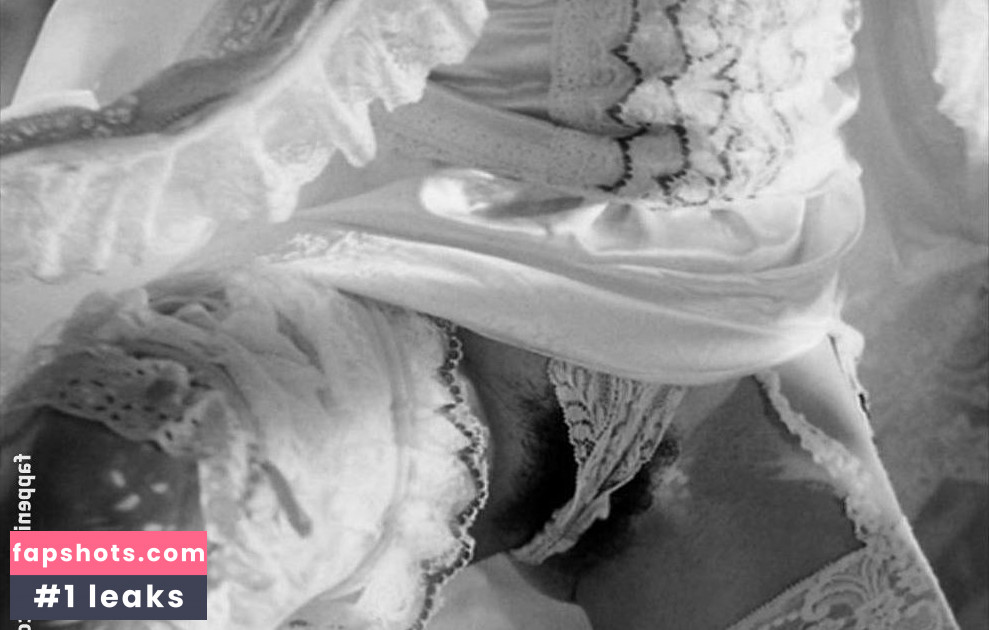 Meredyth Herold gallery photo #2