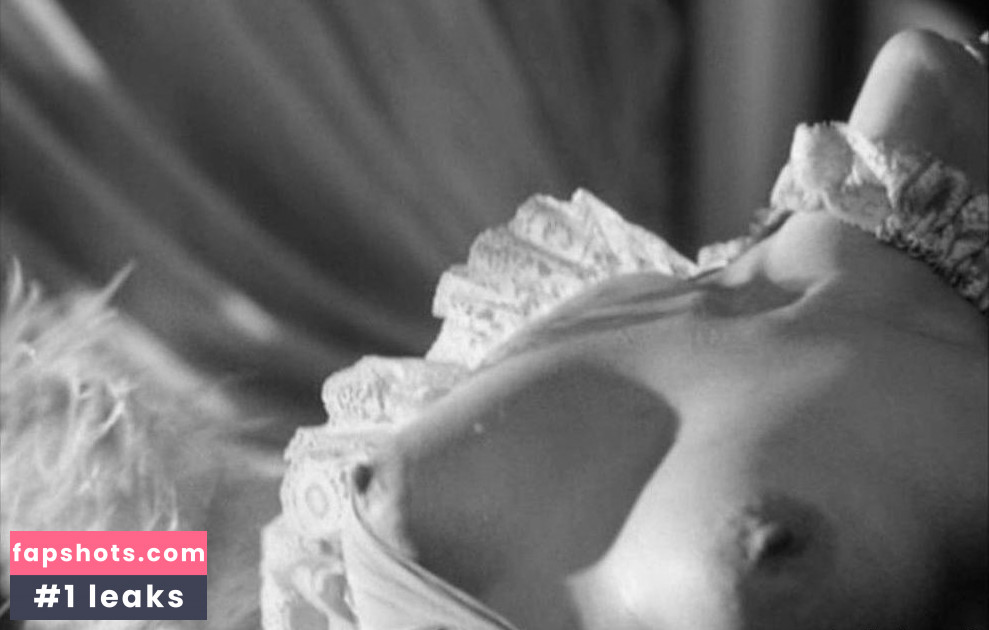 Meredyth Herold gallery photo #4