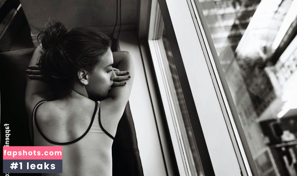 Meri Gulin gallery photo #24