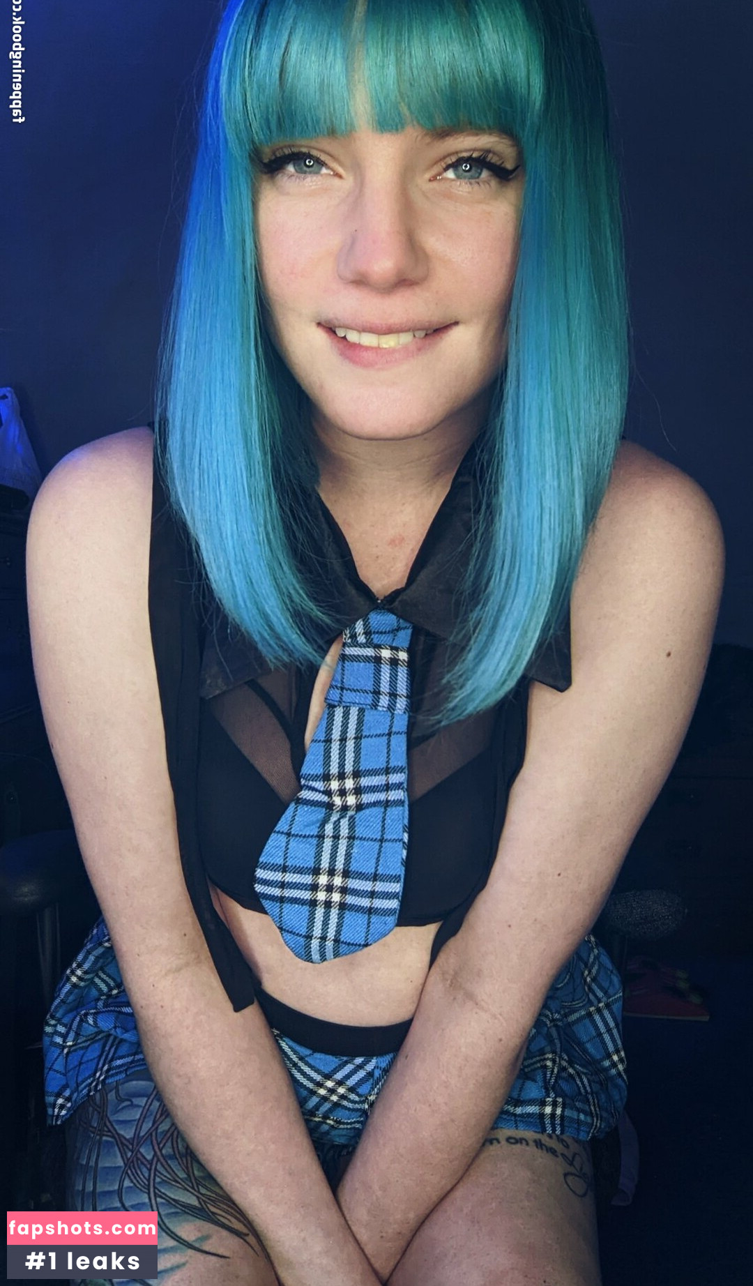 MermaidErin gallery photo #5