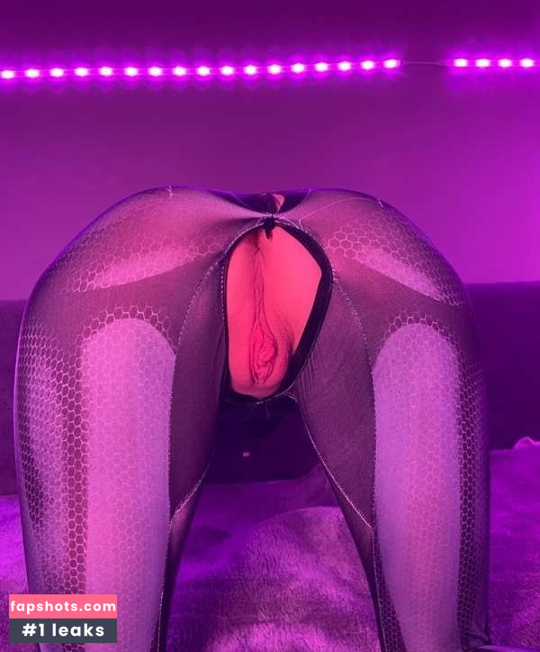 Mermaids Kiss gallery photo #19