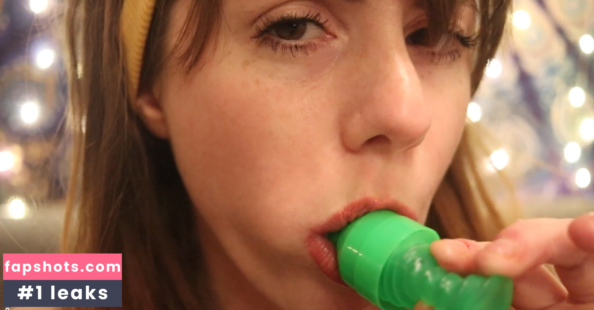 Merona ASMR gallery photo #15