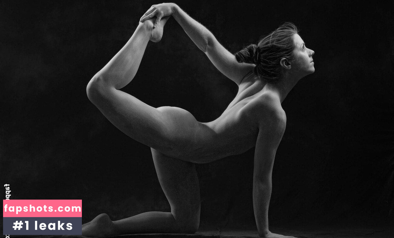 Merona ASMR gallery photo #17