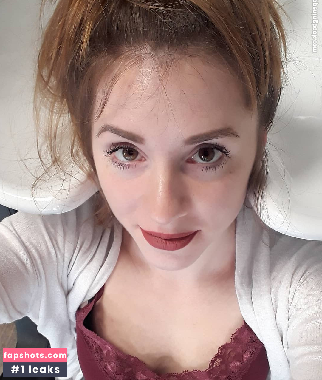 Merona ASMR gallery photo #31