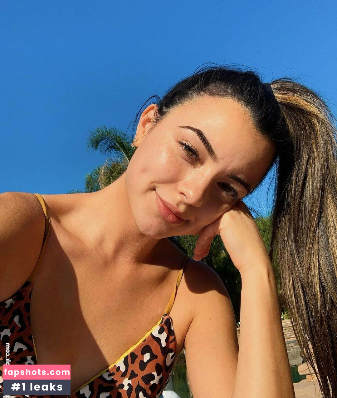 Merrell Twins gallery photo #18