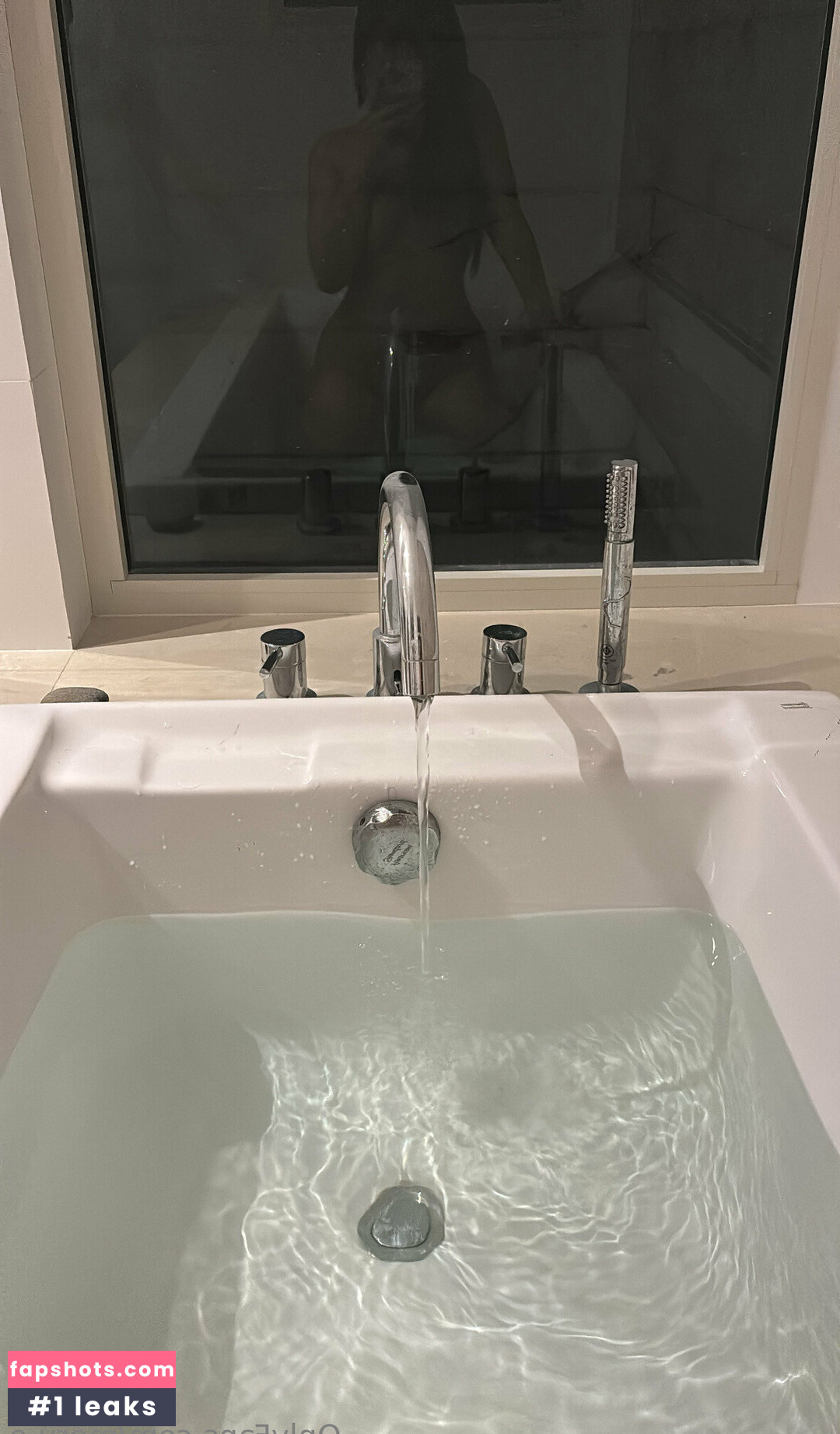 meru.o gallery photo #11