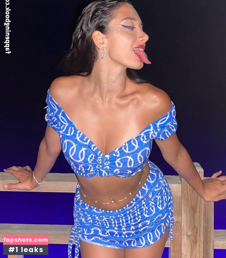 Merve Cin gallery photo #10