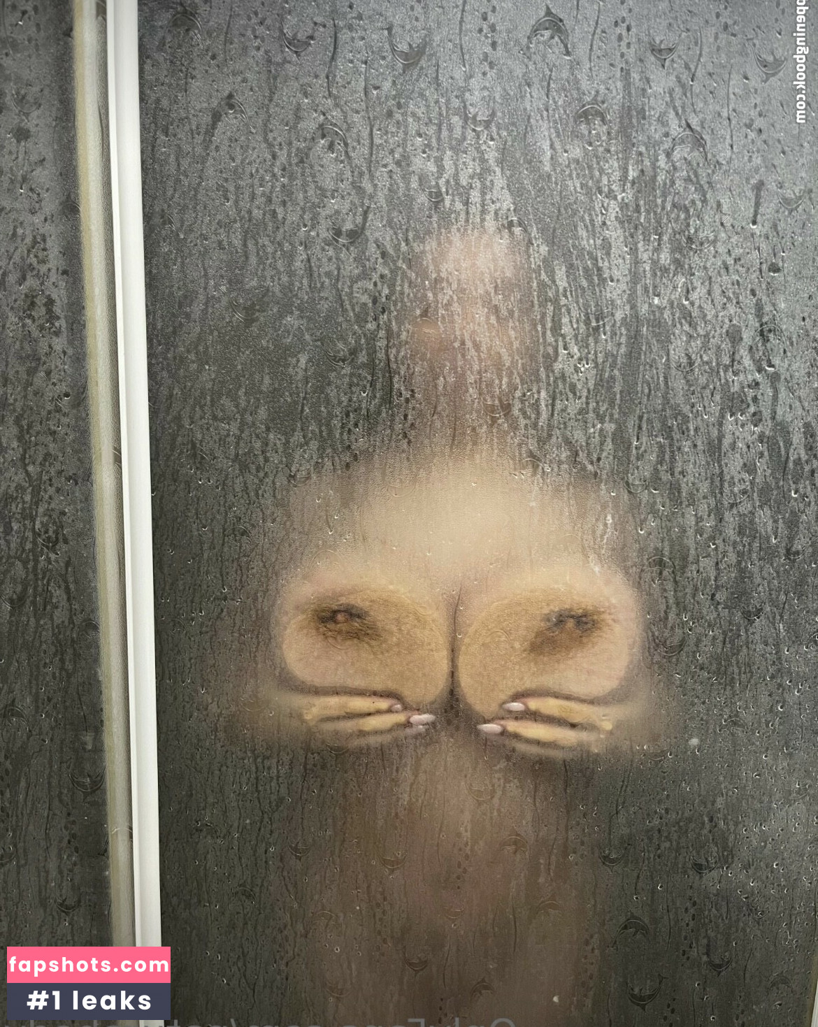 Merve Damla gallery photo #6