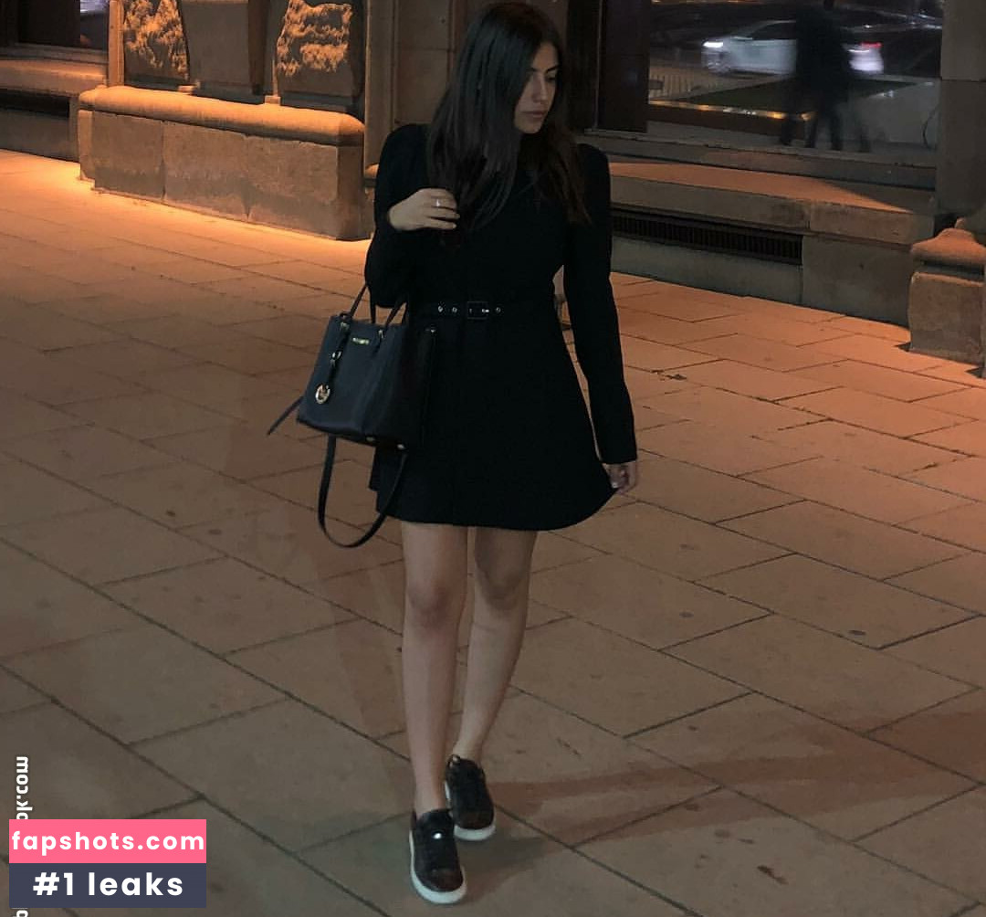 Meshi Malka gallery photo #9