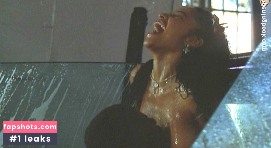 Meta Golding nude babe gallery